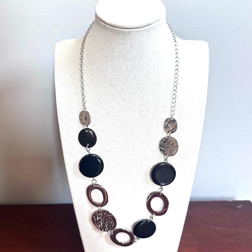 C1946 Necklace Round Geometric Circles Disc 24" long Contemporary Retro Jewelry